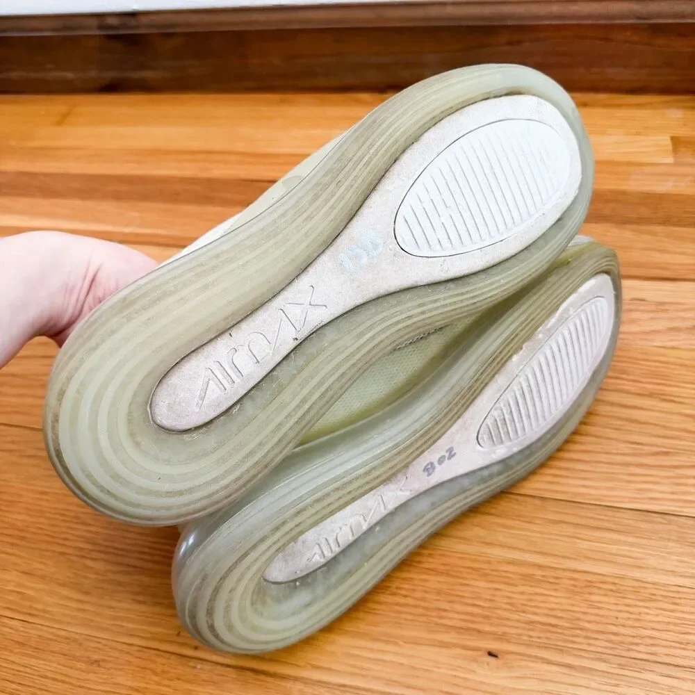 Nike Airmax 720 GS Size 9